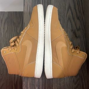 Nike fur lined warm high top